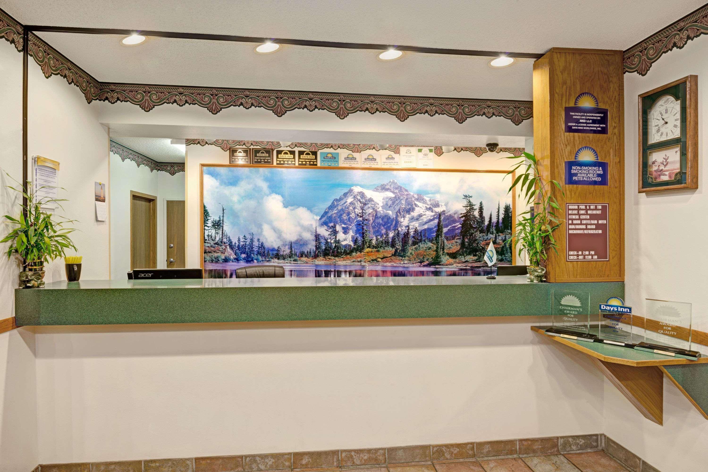 Days Inn By Wyndham Laramie Ngoại thất bức ảnh